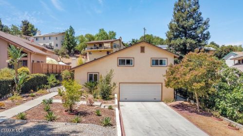 3537 Mesquite Dr, Calabasas, CA 91302-2073