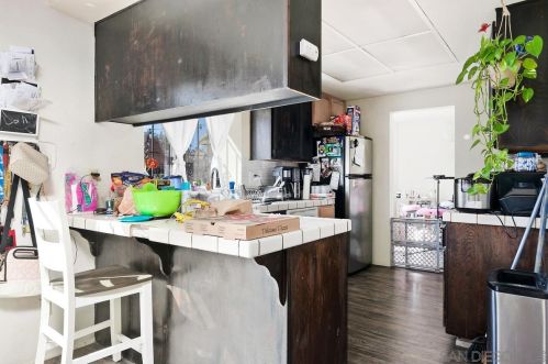 2242 Molokai Way, San Diego CA 92154-1558 exterior