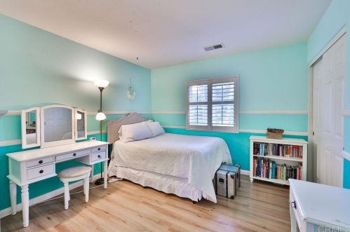 1326 Creekside Dr, Chula Vista CA 91915-2520 exterior