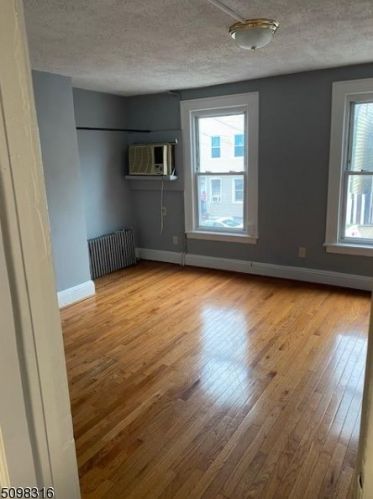 148 Mill St, Paterson, NJ 07501-2711
