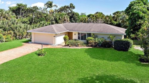 1132 Cypress Woods Dr, Naples FL  34103-3863 exterior