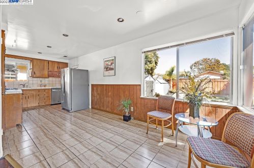 16026 Via Conejo, San Lorenzo, CA 94580-2341