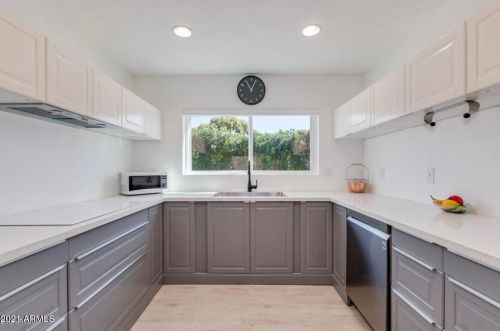4634 78th St, Scottsdale, AZ 85251-1608