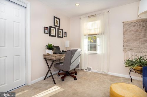 1202 Wedgewood Rd, Flourtown PA  19031-2127 exterior