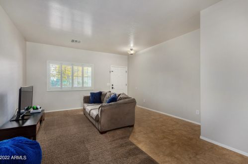 776 Trellis Rd, San Tan Valley AZ  85140-6611 exterior