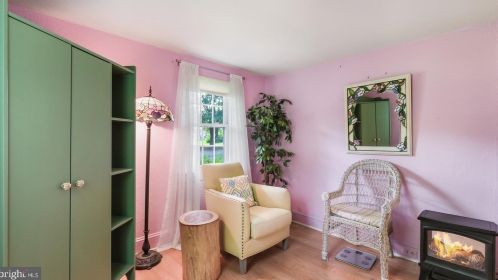 504 Hill Ave, Langhorne PA  19047-3949 exterior