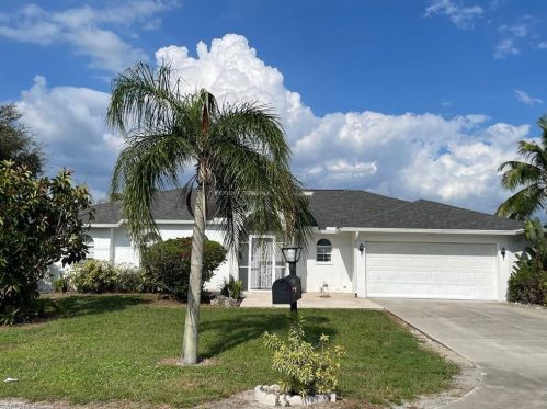 11556 Forest Mere Dr, Bonita Springs, FL 34135-6174