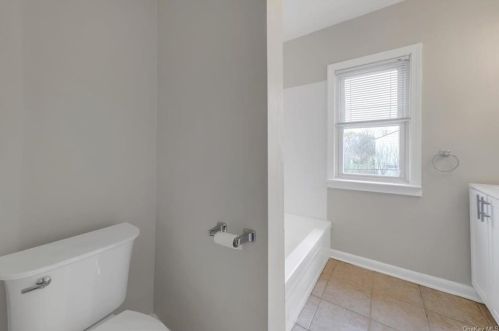 117 Mount Airy Rd, Newburgh NY  12553-6828 exterior