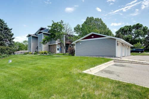 4506 Cinnamon Ridge Trl, Saint Paul, MN 55122-2374