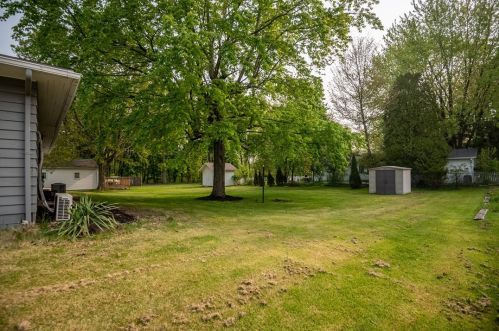 856 Buhl Farm Dr, Hermitage PA  16148-1556 exterior