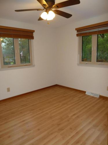 4049 Maple Grove Dr, Hubertus WI  53033-9716 exterior