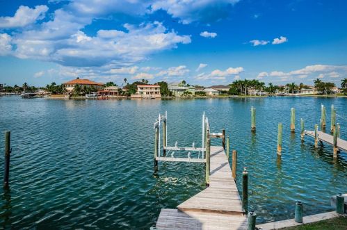 13211 Boca Ciega Ave, Saint Petersburg, FL 33708-2441