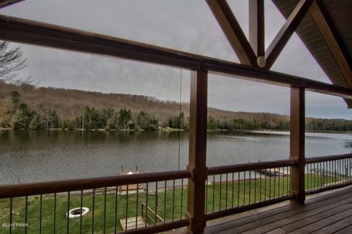 615 Shore Dr, Susquehanna, PA 18847-7437
