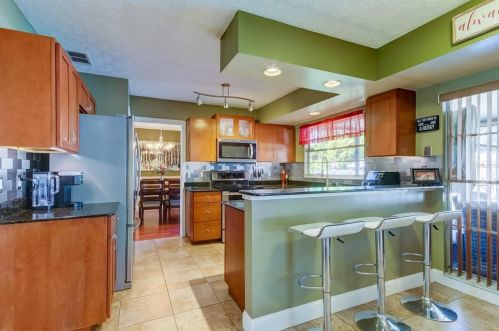 17606 Whistling Ln, Lutz FL  33549-5603 exterior