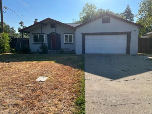 7565 Circuit Dr, Citrus Heights, CA 95610-4445