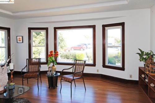 16497 Kent Ave, San Lorenzo CA  94580-1230 exterior