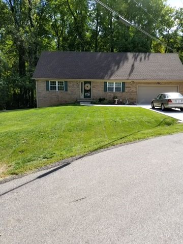 629 Forest Park Dr, Newburgh, IN 47630-1548