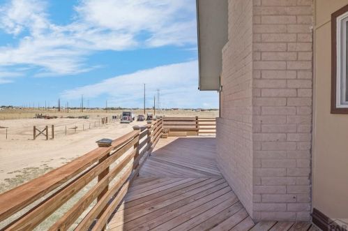 1045 Jaroso Dr, Pueblo CO 81007 exterior