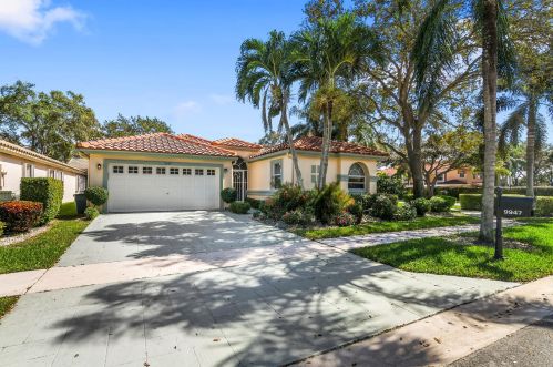 9947 Harbour Lake Cir, Boynton Beach, FL 33437-3822