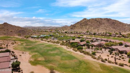 584 Twin Peaks Pkwy, San Tan Valley AZ  85143-5828 exterior