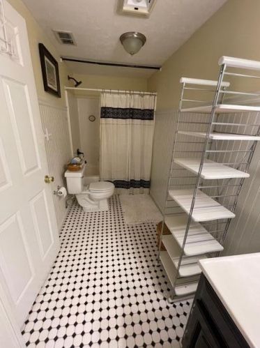 2310 Chickasaw Dr, London OH  43140-9014 exterior