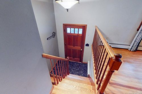46 Sabin St, Putnam CT  06260-1842 exterior