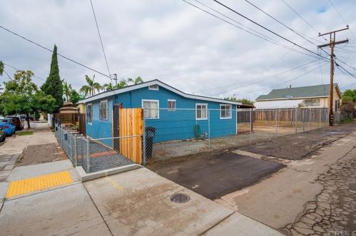 4866 Trojan Ave, San Diego, CA 92115-4953