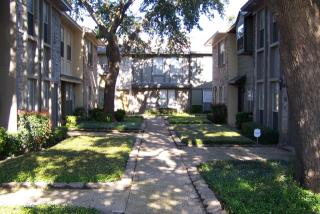 1392 12th St, Waco TX  76707-3126 exterior