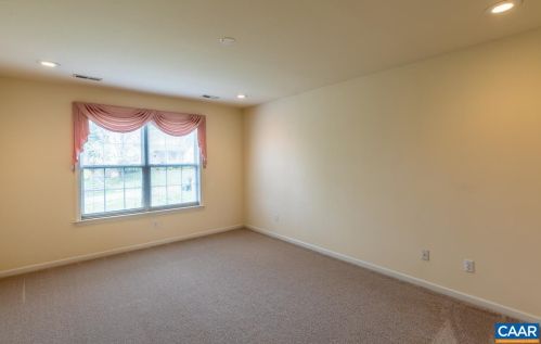 955 Fairwinds Ln, Crozet VA  22932-3147 exterior