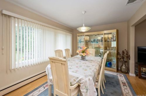 186 Nanny Hagen Rd, Thornwood NY  10594-2106 exterior