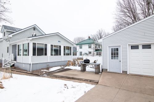 204 Babcock St, Coon Valley WI  54623-7710 exterior