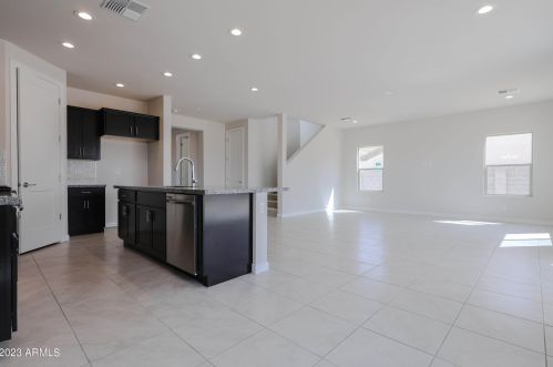 1380 Avenida Kino, Casa Grande AZ  85122-3278 exterior