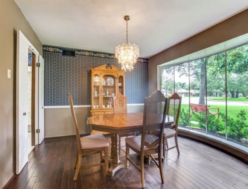 7268 Fernmeadow Dr, Dallas TX  75248-5605 exterior