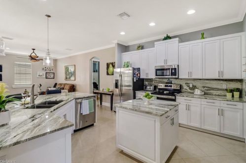 360 15th St, Naples FL  34117-3337 exterior