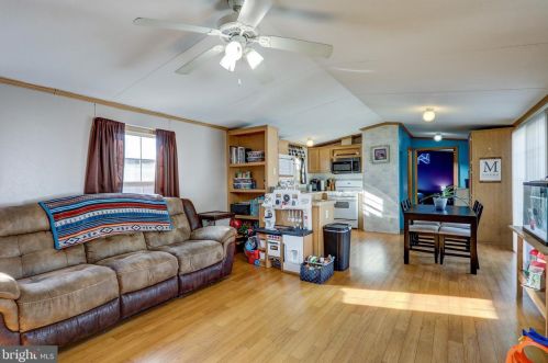 961 Rettew Ml Rd, Ephrata PA  17522-1871 exterior