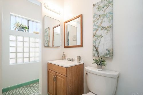 410 Harbison Ave, National City CA  91950-3033 exterior