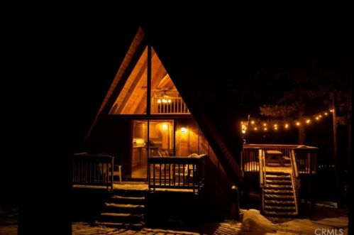 144 Winding Ln, Big Bear City, CA 92314-9328