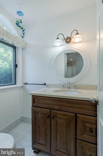 1704 Wheatland Ave, Lancaster PA  17603-4520 exterior