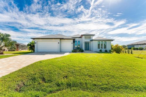 1149 Rotonda Cir, Placida, FL 33947-2120