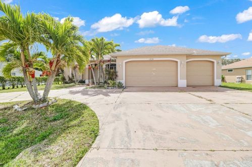 1634 21st St, Cape Coral, FL 33990-4713