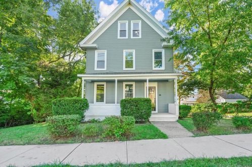 317 Huntington Rd, Stratford, CT 06614-4010