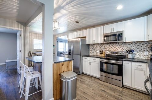 1003 Poindexter Ave, Cleburne TX 76033-4358 exterior