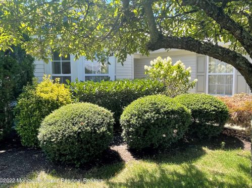 58 Ivy Hill Rd, Lakewood NJ  08701-5772 exterior