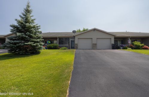 239 Stone Creek Dr, Detroit Lakes, MN 56501-6977