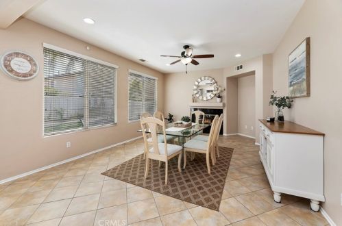 27560 Nellie Ct, Temecula CA  92591-2846 exterior