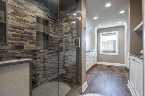 4494 121, Milwaukee WI 53228-4409 exterior