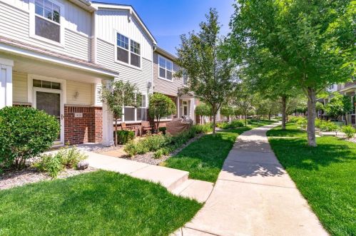 9658 Scott Cir, Minneapolis, MN 55443-3293