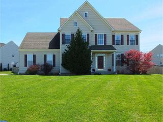 200 Cyprus Ln, Romansville, PA 19320-4554