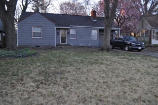 5218 Cedar St, Shawnee Mission KS  66205-2120 exterior
