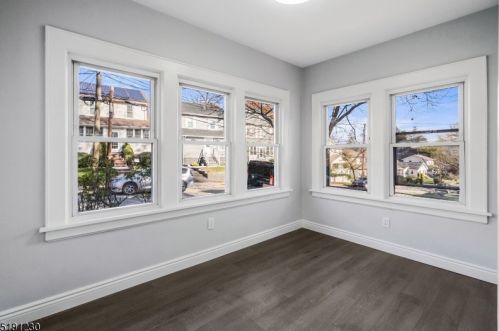 22 Ward Pl, Montclair NJ  07042-3106 exterior